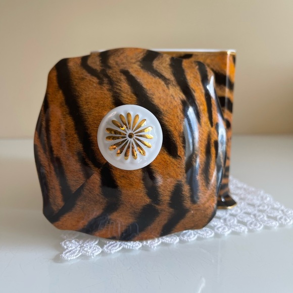 Animal Print Jar - Picture 3 of 9